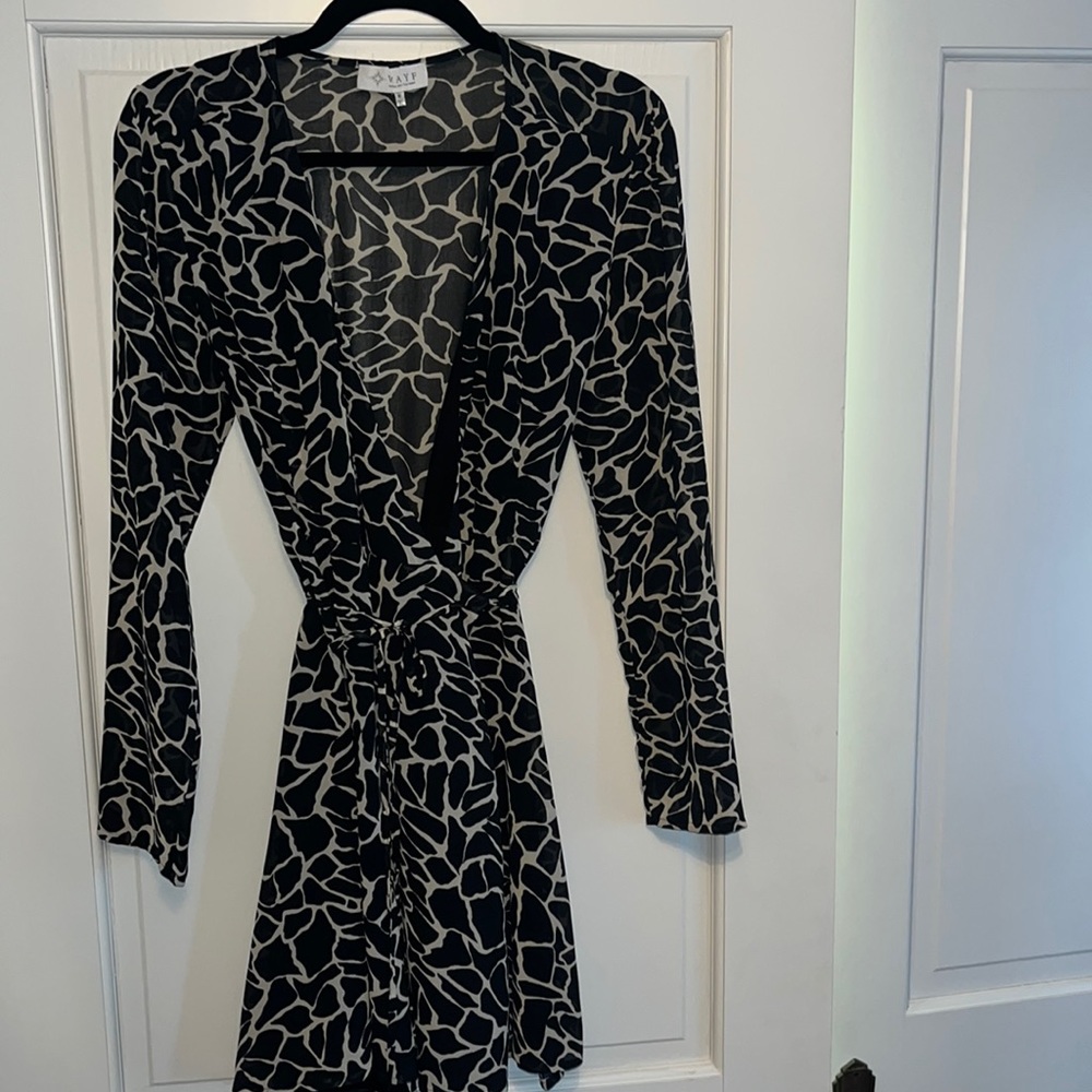 WAYF wrap dress size M